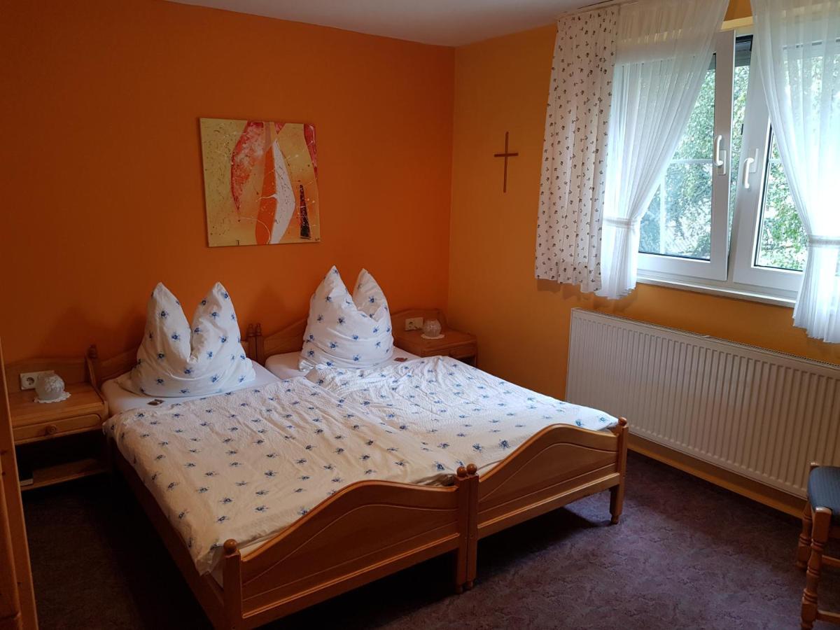 Zur Dorfmuhle Hostel Aislingen Buitenkant foto